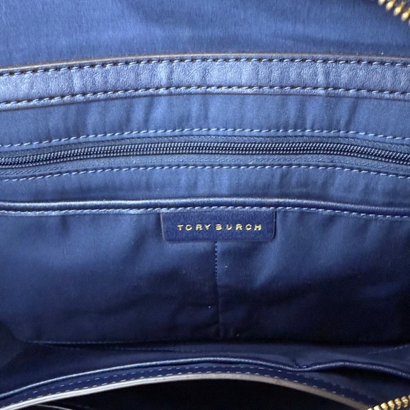 NWT Tory Burch Navy Parker Geo T Small Tote - Picture 13 of 15
